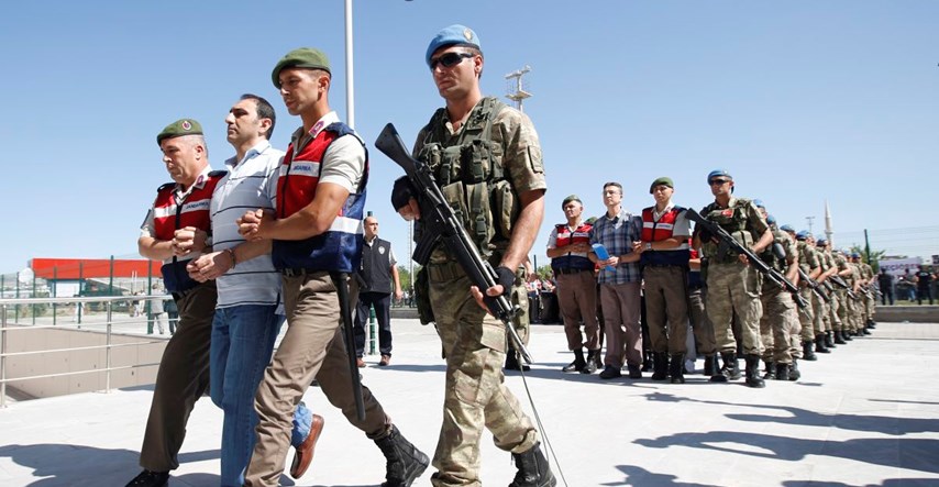 Bivši turski vojni dužnosnici osuđeni na 141 doživotnu kaznu zatvora zbog puča