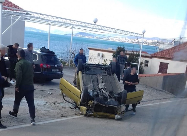 Teška nesreća kod Splita: Vozač se prevrnuo i poginuo