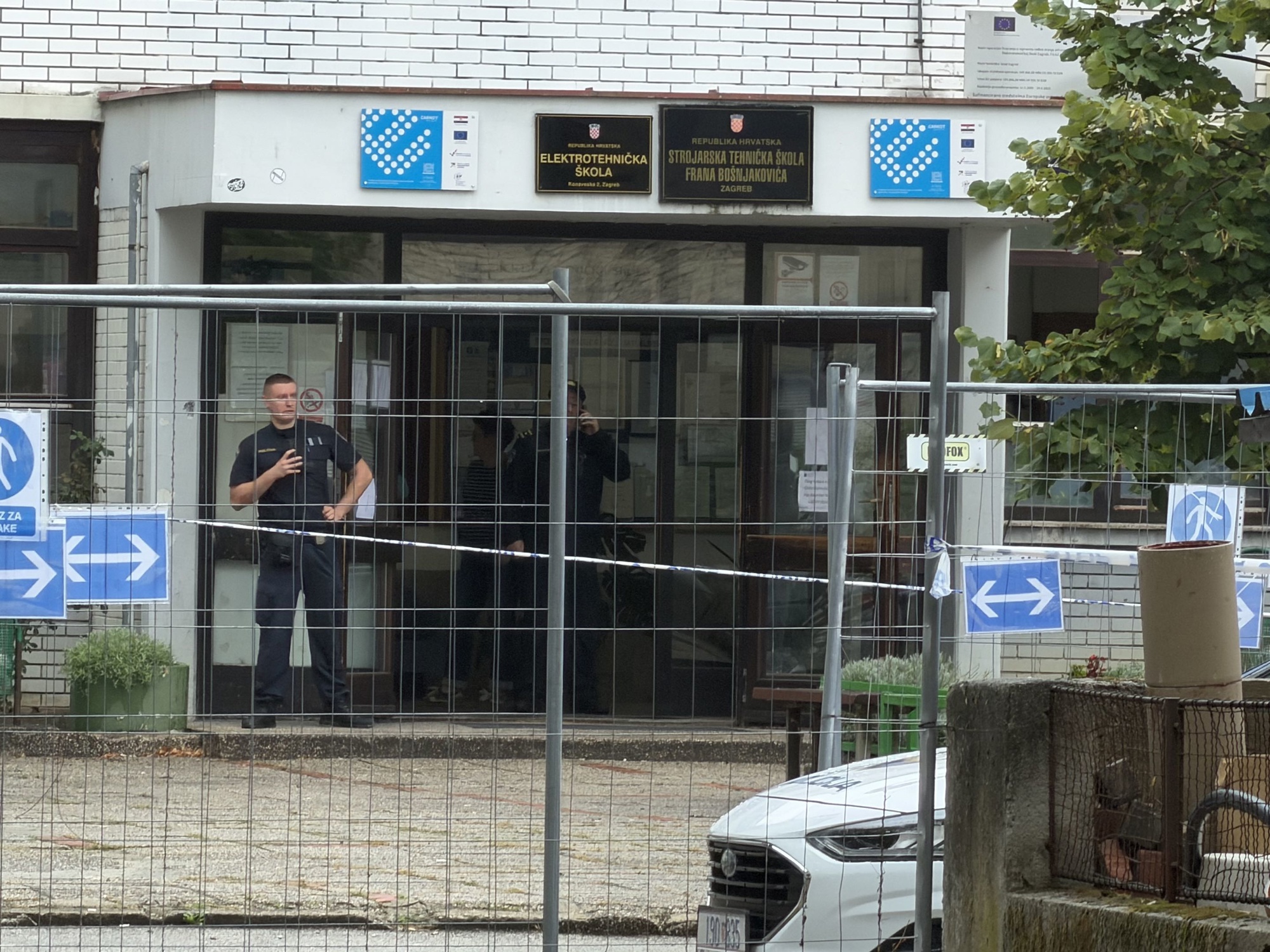 Ozlijeđeni učenik i dalje na intenzivnoj, stanje stabilno i pri svijesti je