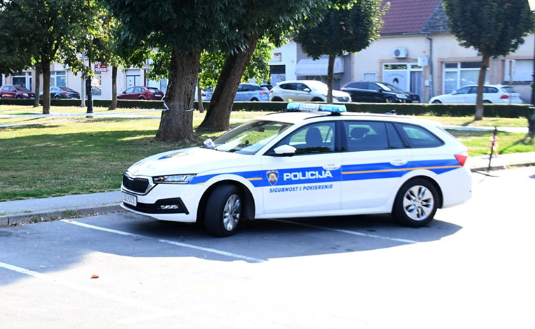 Podignuta optužnica protiv mladića (20). Napravio je dijete 14-godišnjakinji