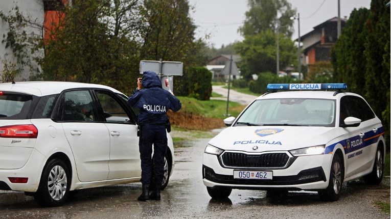 Policiju zvali zbog pucnjave u Josipdolu, pronašli ozlijeđenog muškarca