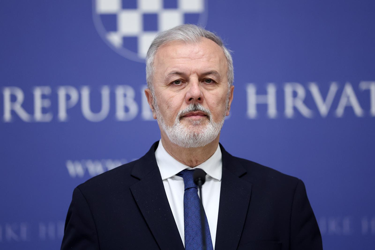 Sanader: Bude li potrebno, vlada priprema i nove mjere