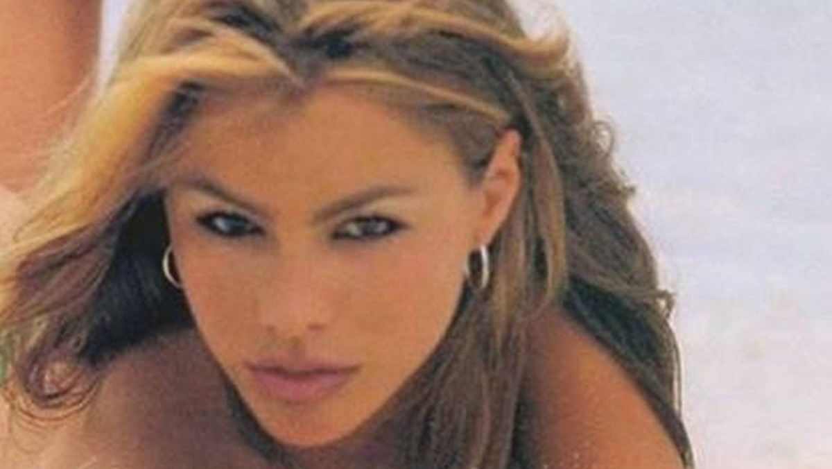 Sofia Vergara objavila fotku iz mladosti na kojoj nosi samo tangice