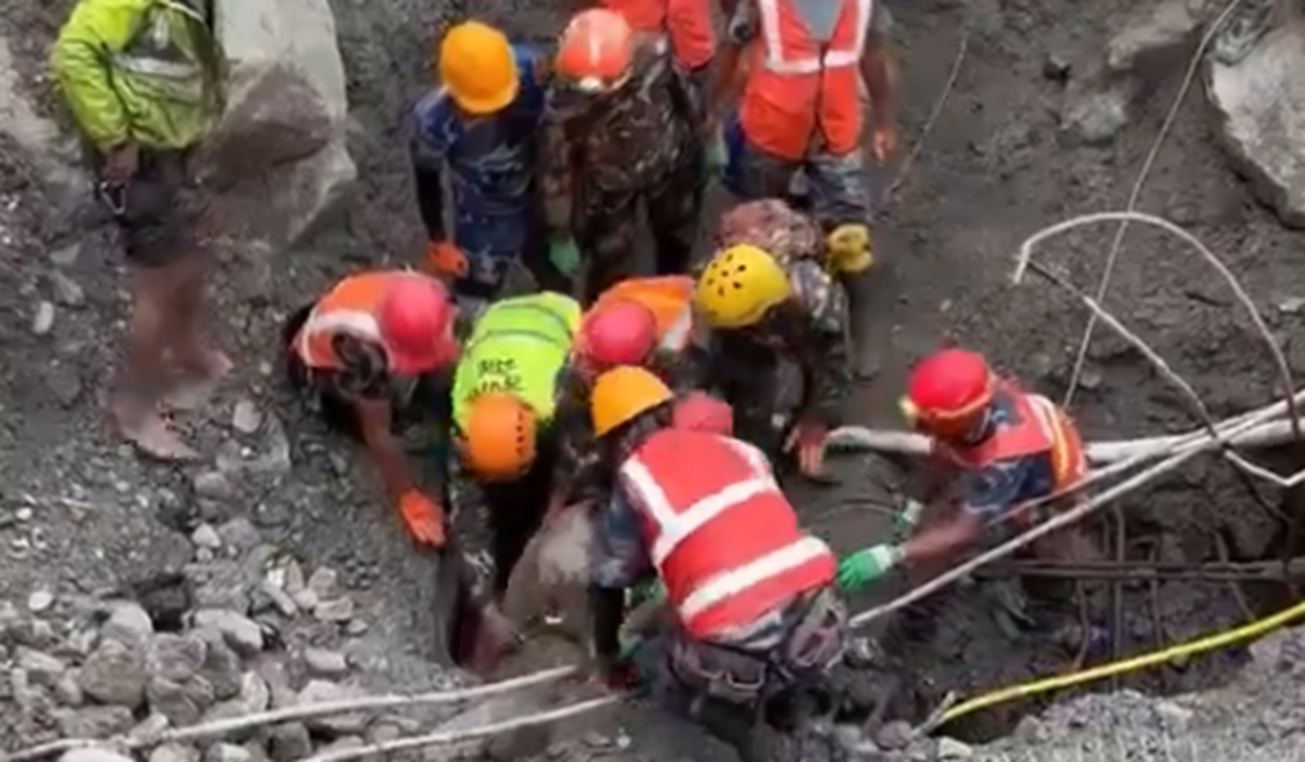 VIDEO Dvije osobe spašene žive iz tunela devet dana nakon poplava u Nepalu