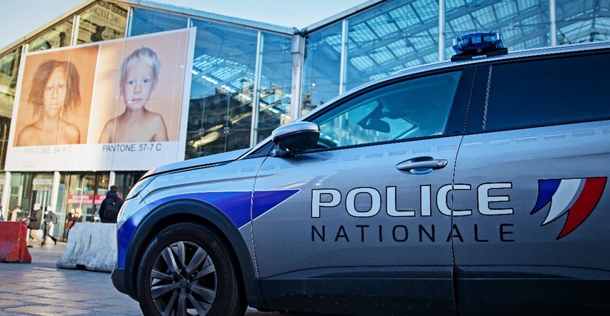 Beskućnik na aerodromu u Parizu izvukao nož. Policajac ga ubio