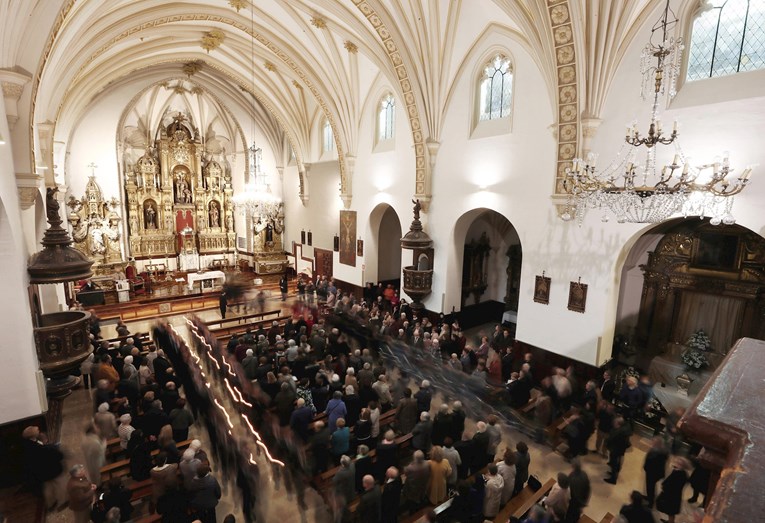 Katolička crkva u Španjolskoj: Ispričavamo se žrtvama svećenika pedofila, ali...