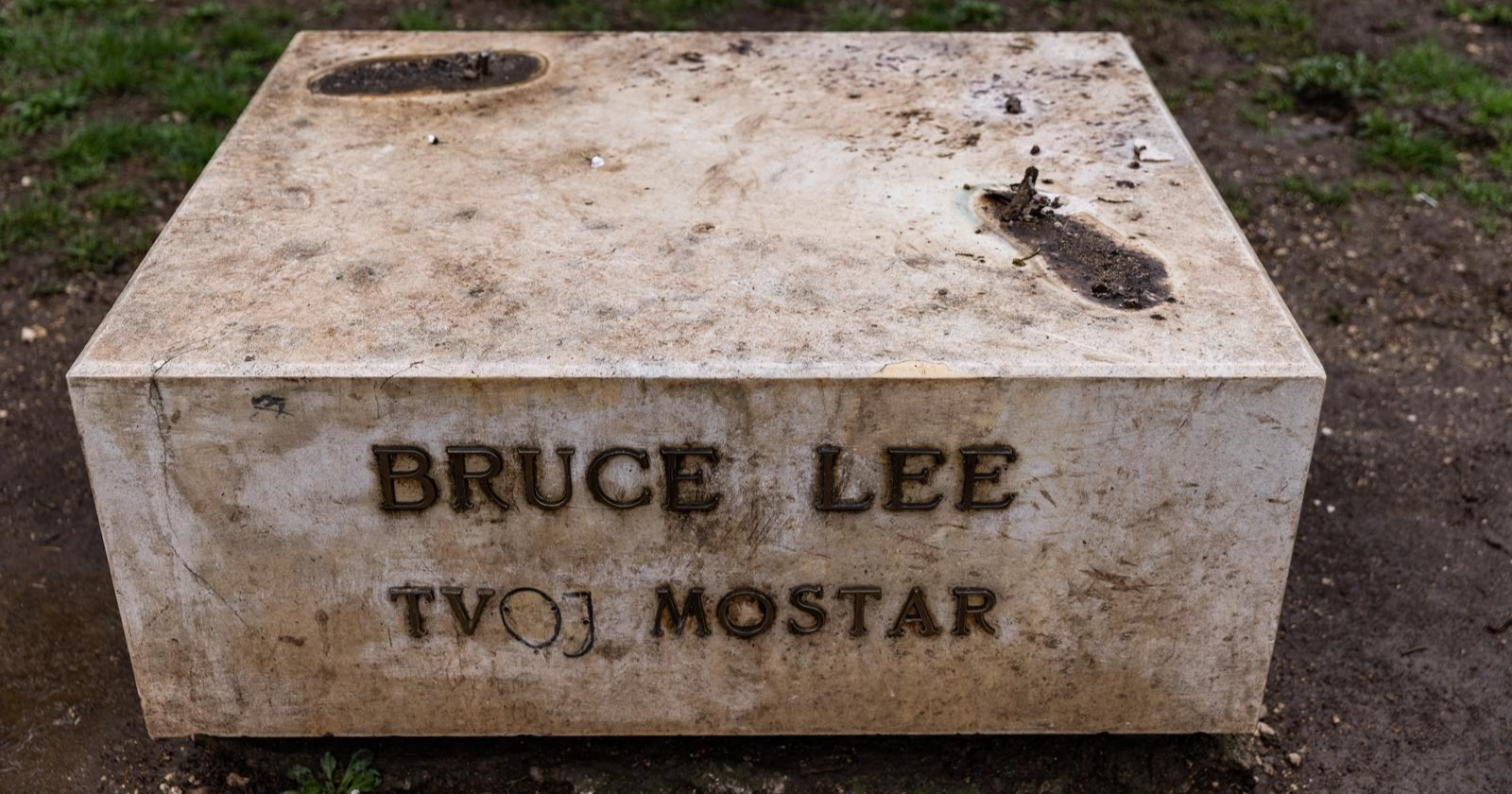 Pronađen kip Brucea Leeja koji je bio nestao u Mostaru: "U kritičnom je stanju"