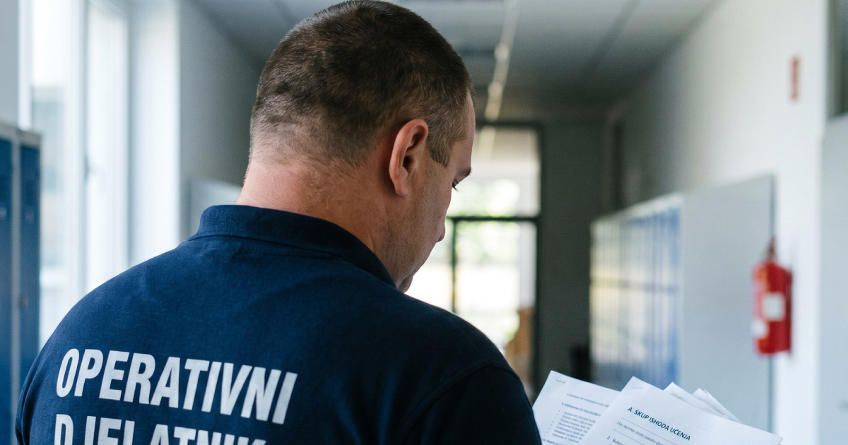Pogledajte testove za školske čuvare: Jednima lagani, drugima puno teži