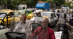 Vozači mopeda u Teheranu prekrivaju tablice. Policija: Zbog toga možete u zatvor