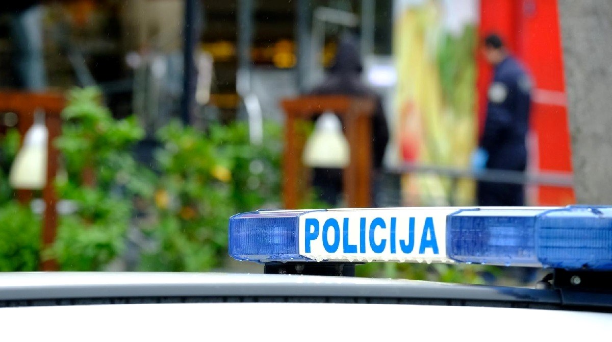 Muškarac i dvije žene vrijeđali konobaricu kod Koprivnice, policija kaznila nju