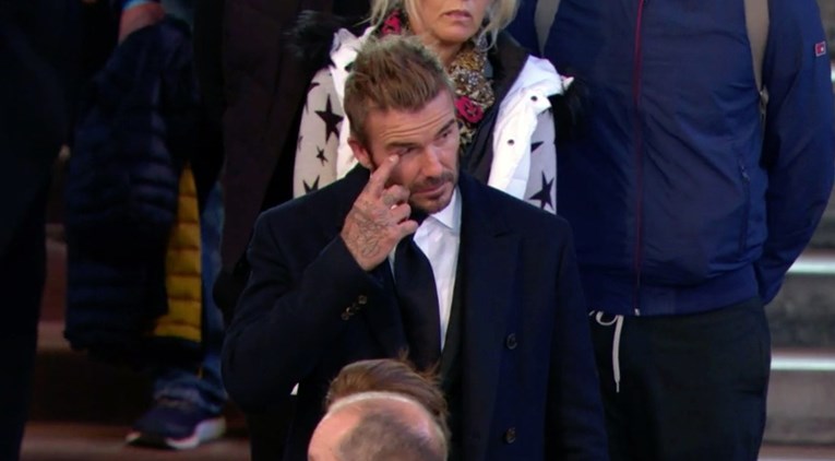 David Beckham čekao 13 sati u redu s građanima da bi se poklonio kraljici