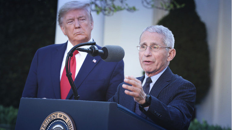 Trump natuknuo da bi mogao otpustiti vodećeg američkog epidemiologa