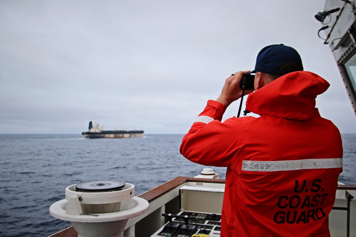 Britanci ga špijunirali, Amerikanci ga uzeli. Čemu tolika pažnja hrđavom tankeru?