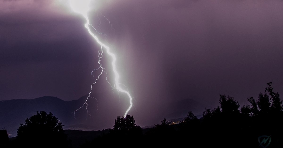 Pogledajte moćne fotografije grmljavinskog nevremena koje je danas pogodilo Zagorje