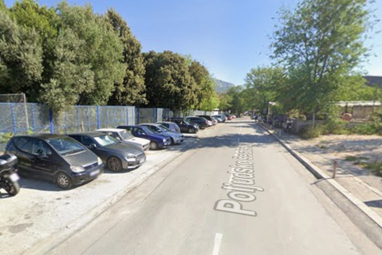 U Splitu automobilom naletio na pješaka. Policija traži svjedoke