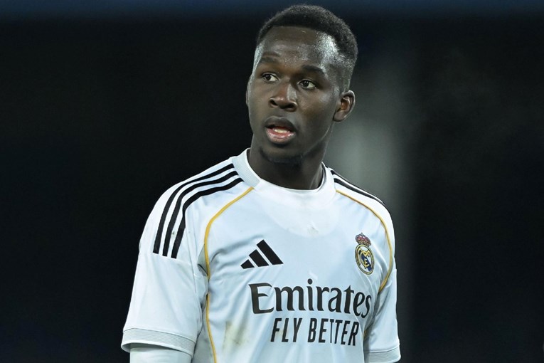 Real ostao bez stopera. Prvoj momčadi priključio 19-godišnjaka plaćenog 100.000 eura