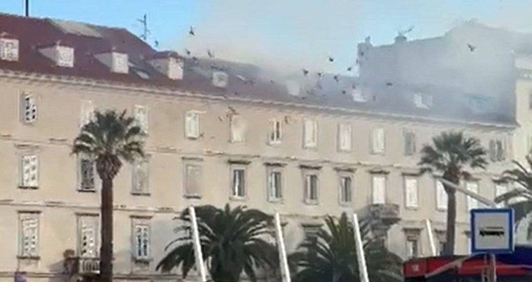 VIDEO Požar kod Dioklecijanove palače u Splitu, vatrogasci ga brzo ugasili