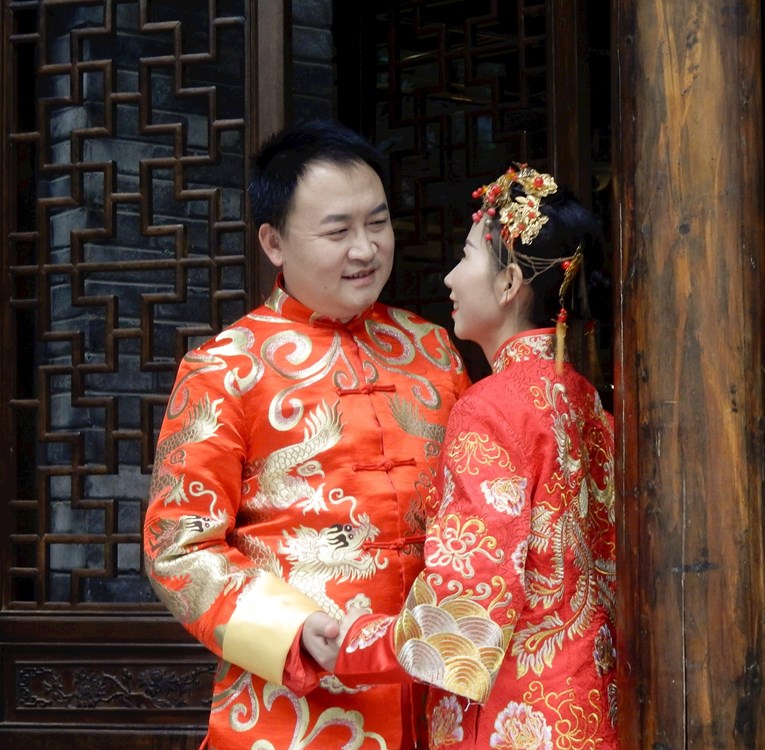 Kineska tvrtka povukla ultimatum zaposlenicima da se vjenčaju ili će dobiti otkaz