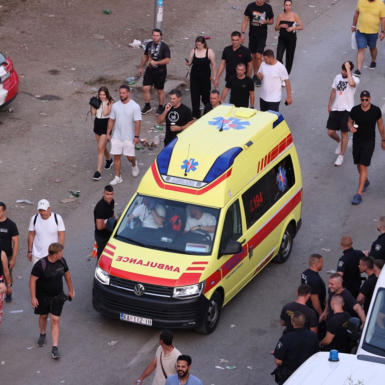 Hitna služba: 70 intervencija na koncertu, deset osoba završilo u bolnici