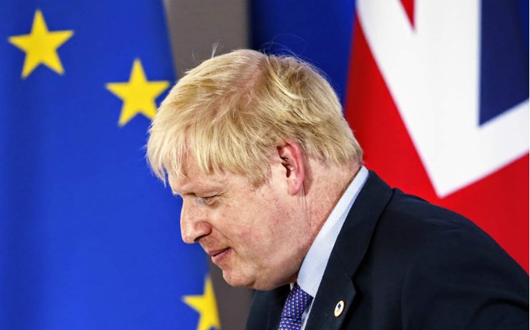 Johnson uoči izbora obećao manju imigraciju i bodovni sustav