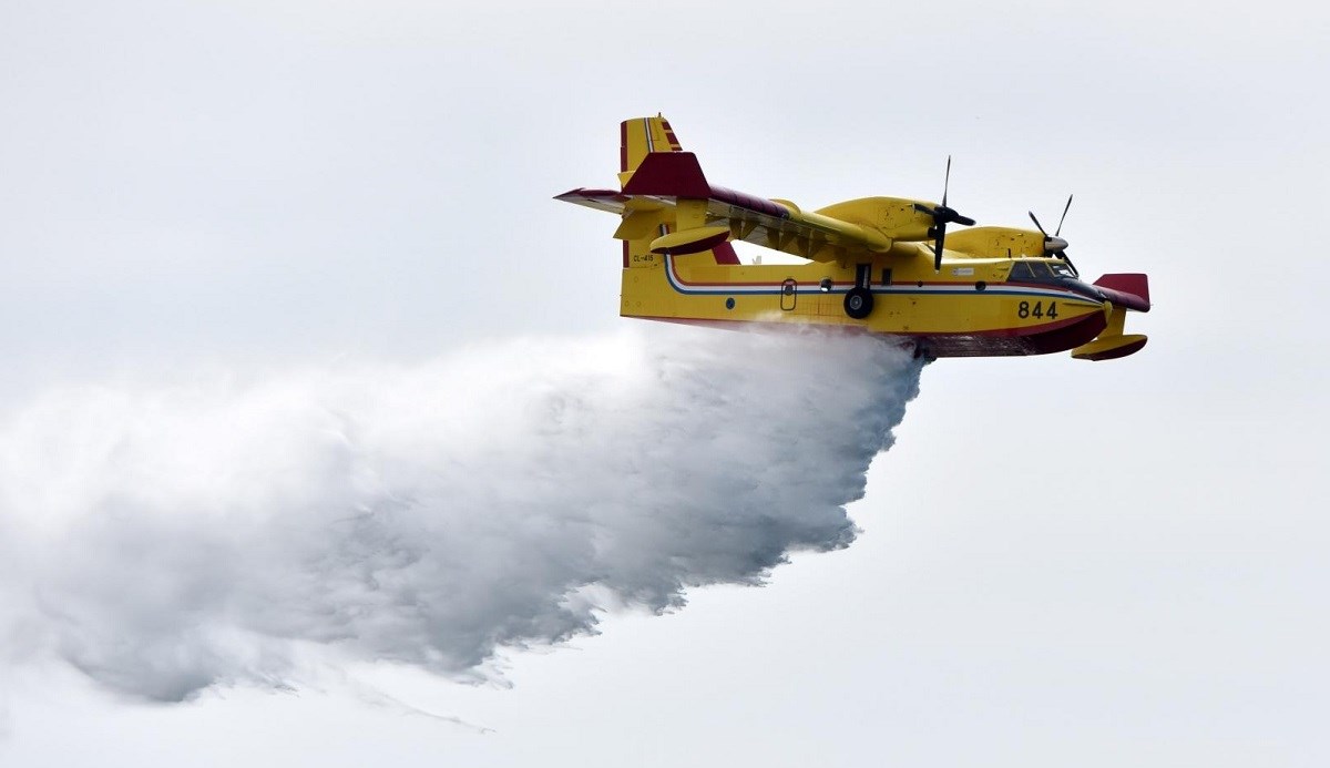 Airtractor gasi požar na otoku Ugljanu