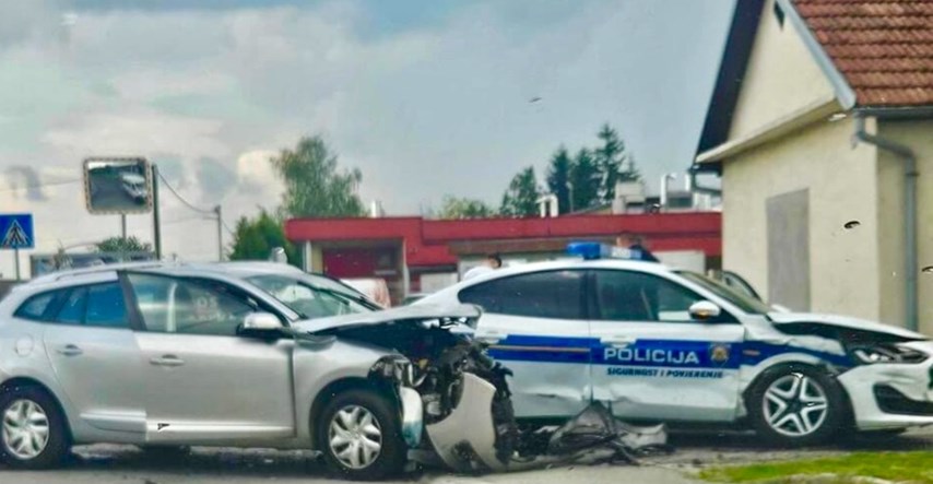 Autom naletio na policijsko vozilo u Zagorju