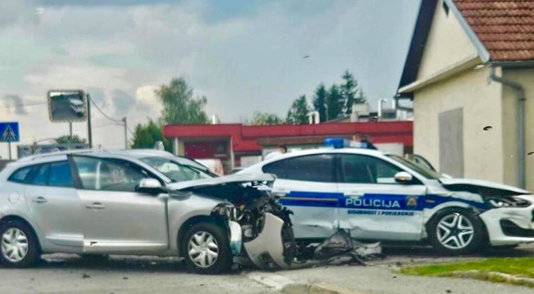 Nesreća u Zagorju. Autom naletio na policijsko vozilo, navodno dvoje ozlijeđenih