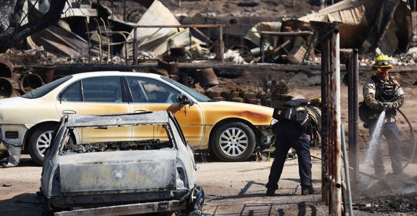 Dvoje mrtvih u požaru u Kaliforniji, tisuće ugroženih