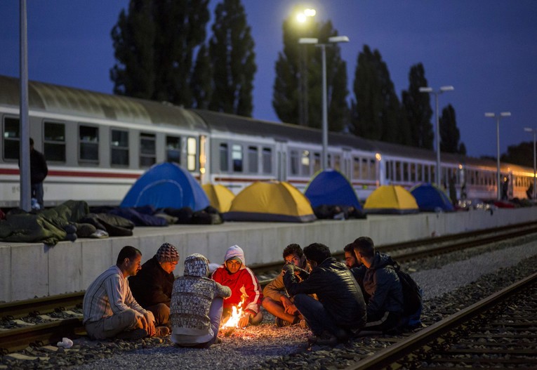 Azilanti u EU imaju pravo na dostojanstven život, presudio Sud EU-a