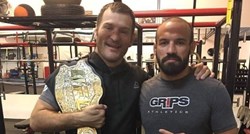 Legendarni hrvatski MMA borac objavio kraj karijere nakon teškog poraza