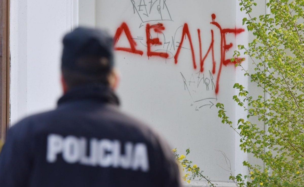 VIDEO Grafiti Delija osvanuli po Šibeniku