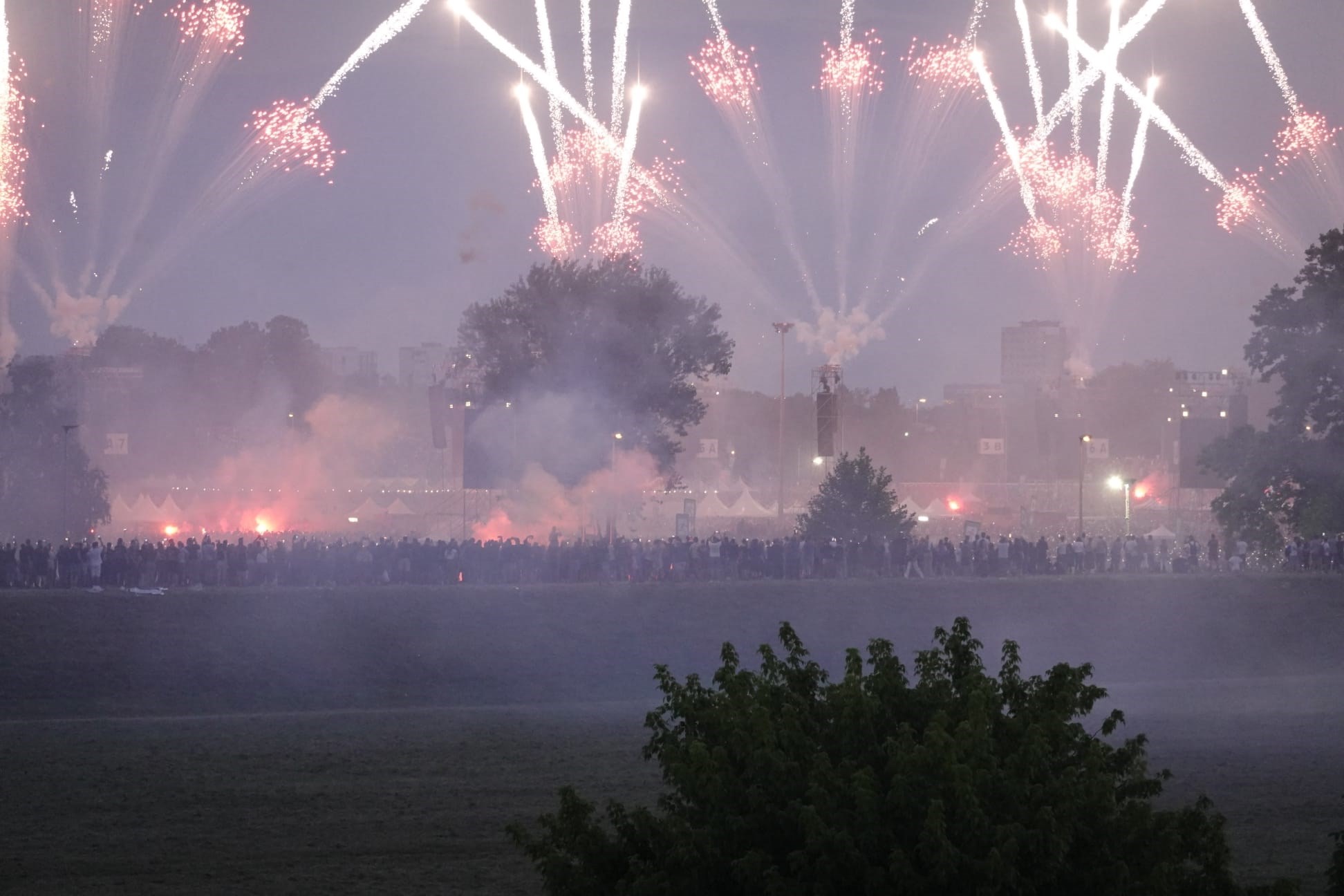 Thompsonov koncert počeo je vatrometom