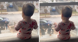Pas ugledao bebu koja ga čeka na prozoru pa reakcijom rastopio tisuće