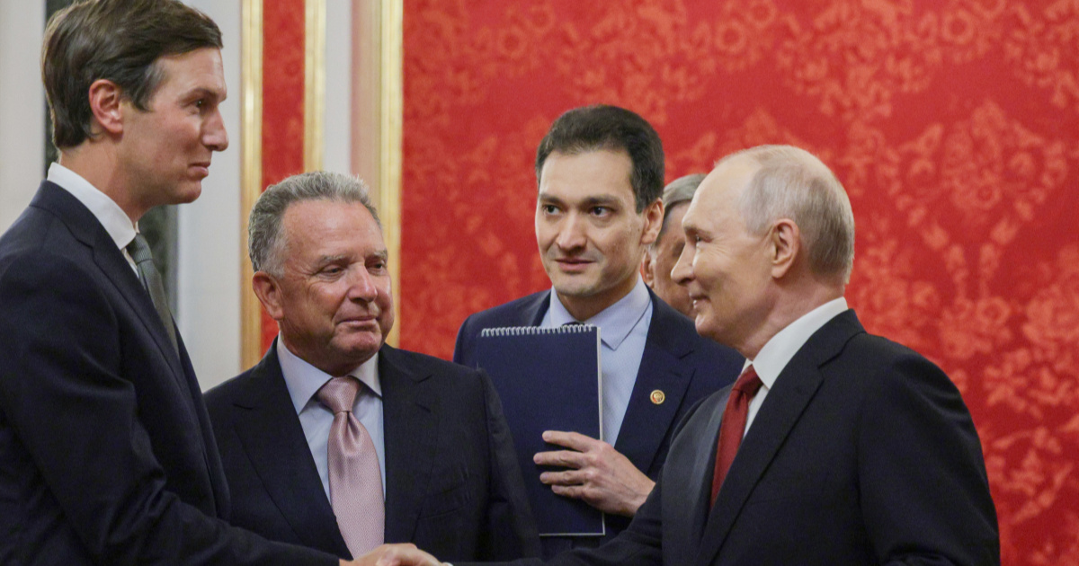 Ruski "diplomatski izvor" tvrdi da zna što Putin poručuje Kijevu. "Predajte se"