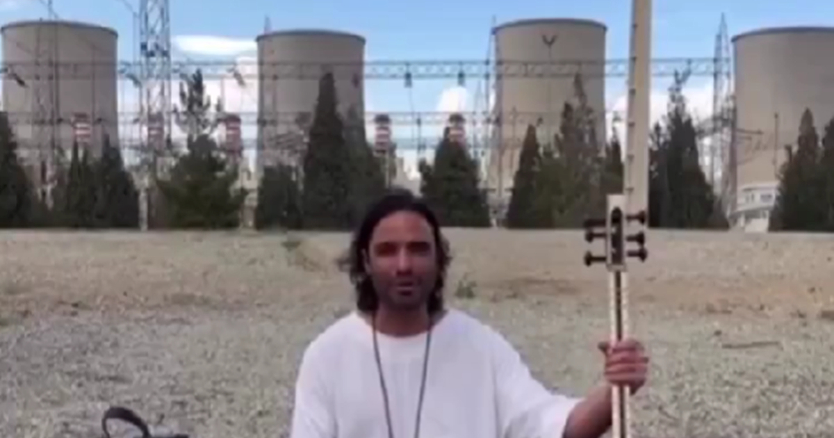 VIDEO Iranski glazbenik odazvao se pozivu vlasti. Kampira ispred elektrane