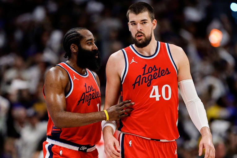 Zubac dominirao u skoku. Harden ispisao povijest i prestigao Shaqa