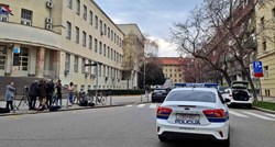Uhićen mladić koji je s mačetom upao u zagrebačku gimnaziju. Otkriven motiv?