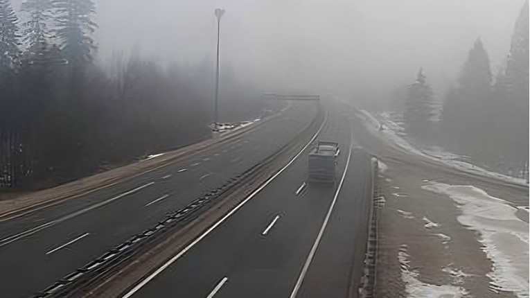 Magla smanjuje vidljivost u Gorskom kotaru i Lici