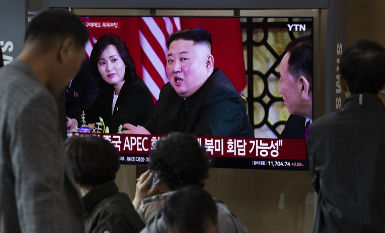 Kim Jong-un nadgledao lansiranje hipersoničnog projektila