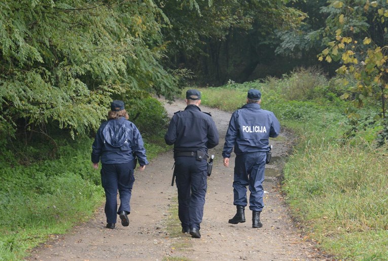 U Delnicama držali muškarca kao roba