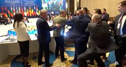 VIDEO Ruski i ukrajinski političari se potukli na summitu u Ankari