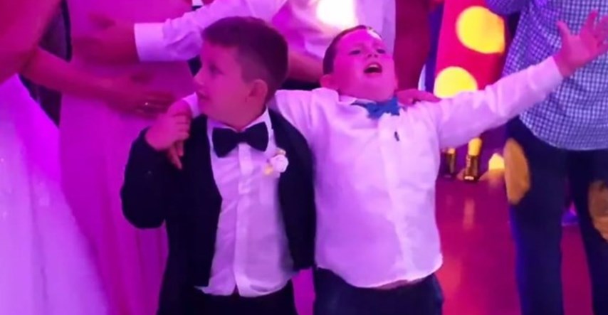 Fabijan iz Supertalenta prije četiri godine oduševio Hrvatsku pjevanjem na svadbi