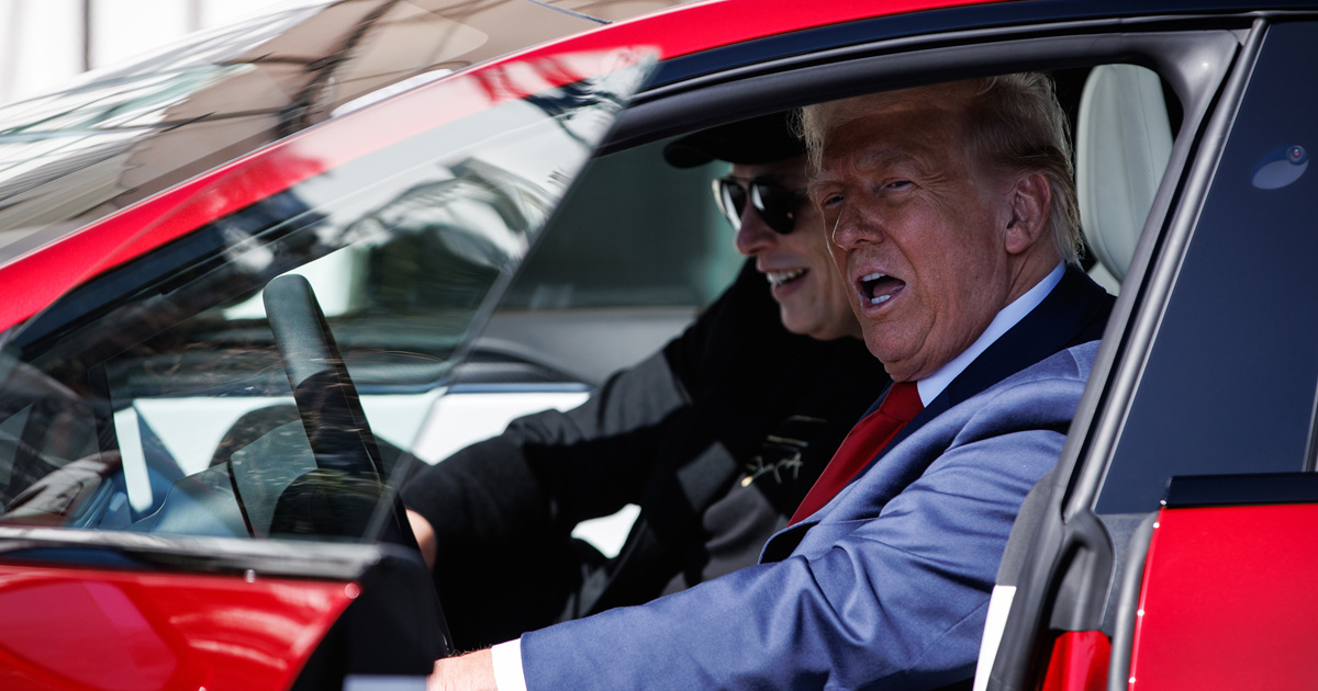 Telegraph: Musk predložio Trumpu da ograniči Starlink za Ukrajince