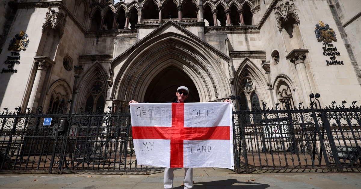 Britanska vlada ukinula zabranu za azilante. Farage: Imaju više prava nego Britanci