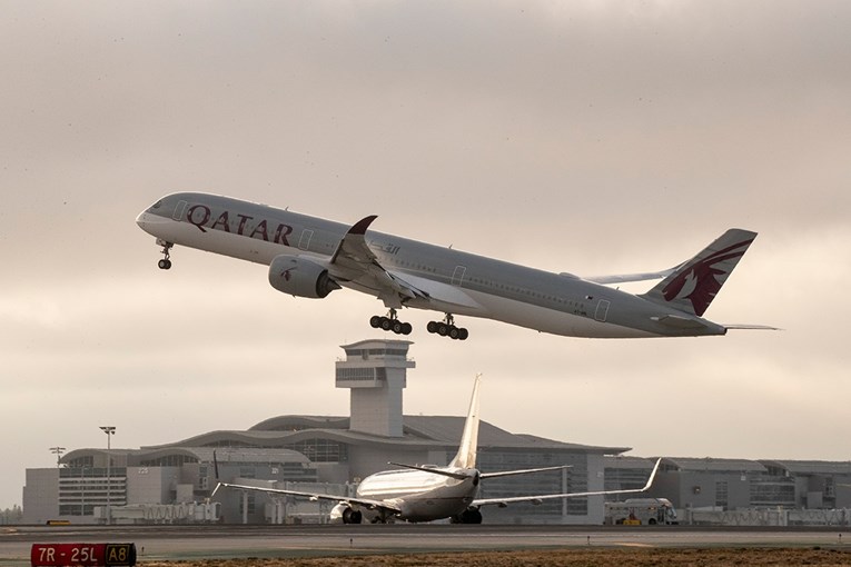 Australke će tužiti Qatar Airways zbog prisilnih ginekoloških pregleda