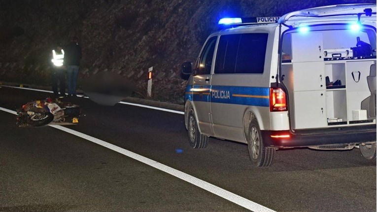 Teško ozlijeđen motociklist u nesreći na Braču, helikopterom prevezen u Split