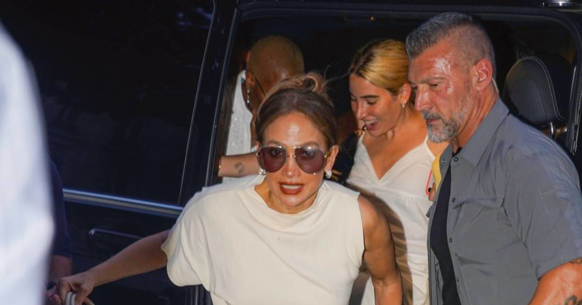 "Uh, tip je prezgodan": Tjelohranitelj spasio Jennifer Lopez od pada pa postao hit