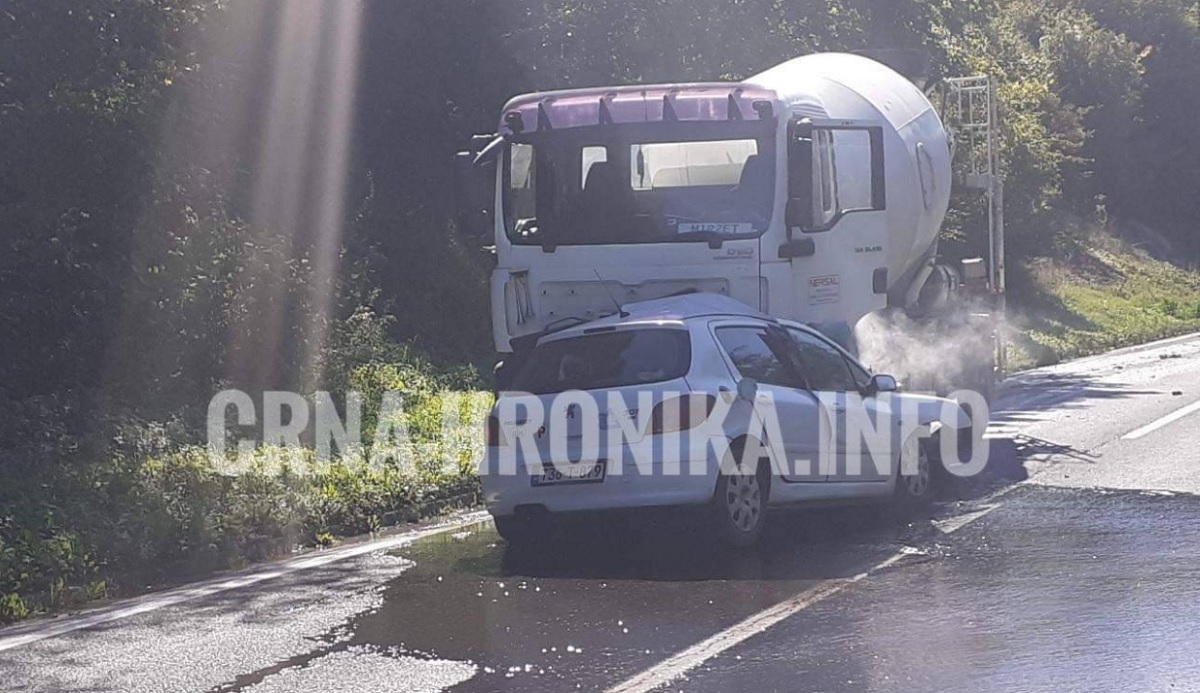 Novi detalji prometne nesreće kod Sarajeva: Poginule su majka, beba i baka