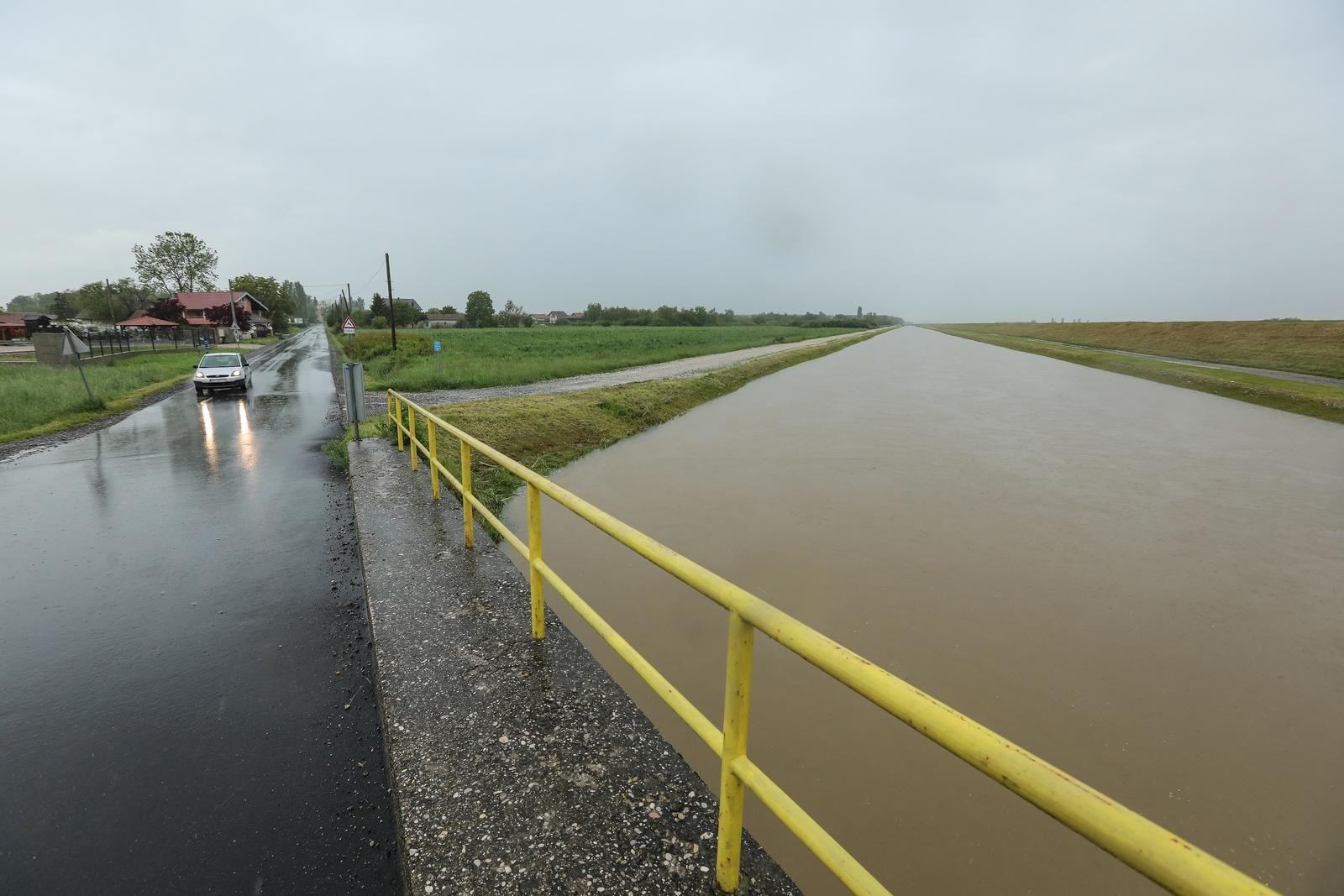 Kupa i Una u padu, Sava stagnira, opasnost je prošla