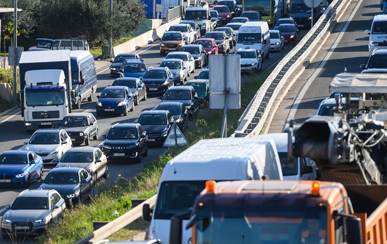 FOTO Ovako popodne izgleda Split. Gužve su ogromne